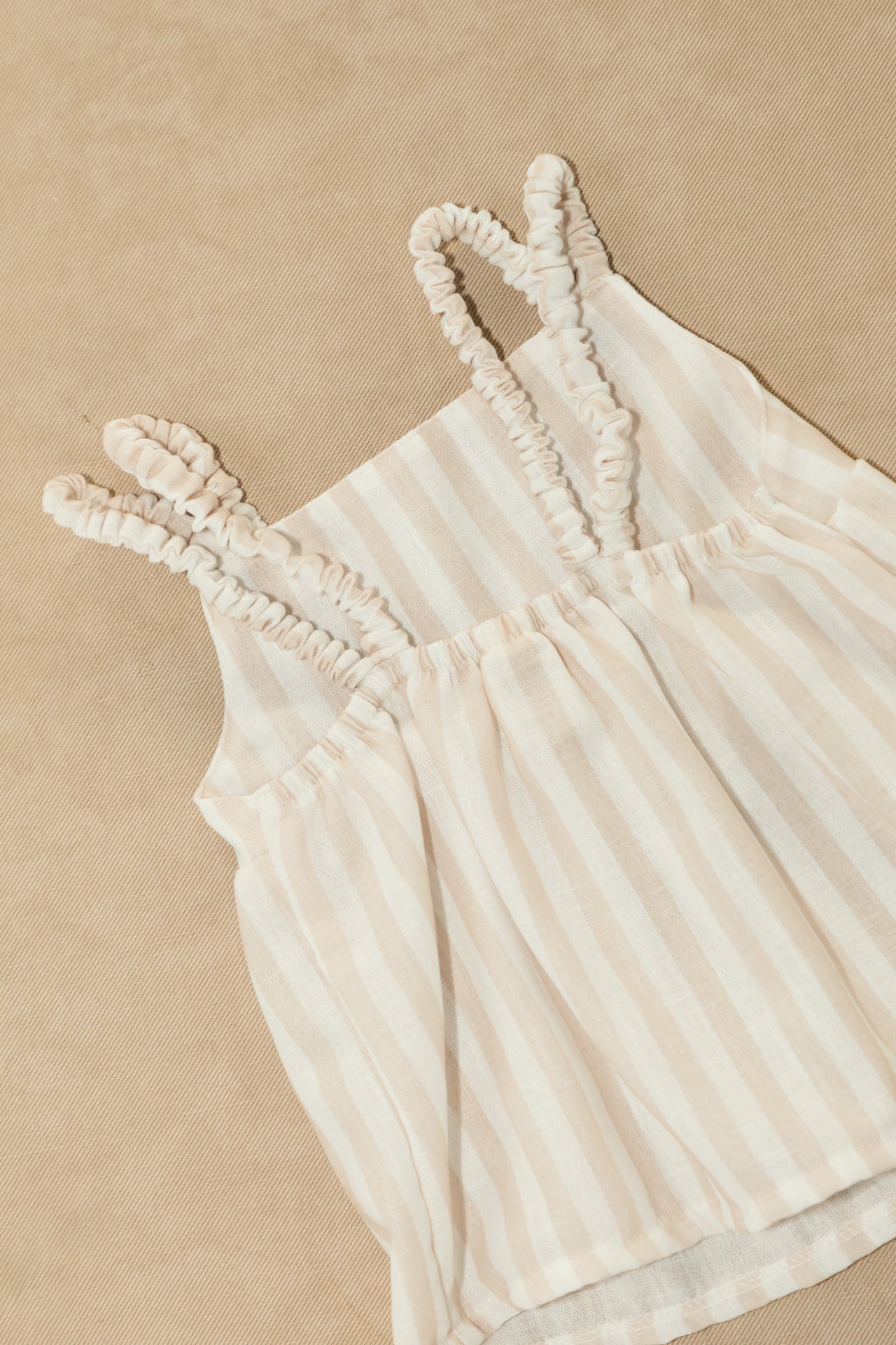 @SET SHORT NIÑA BEBE LINO